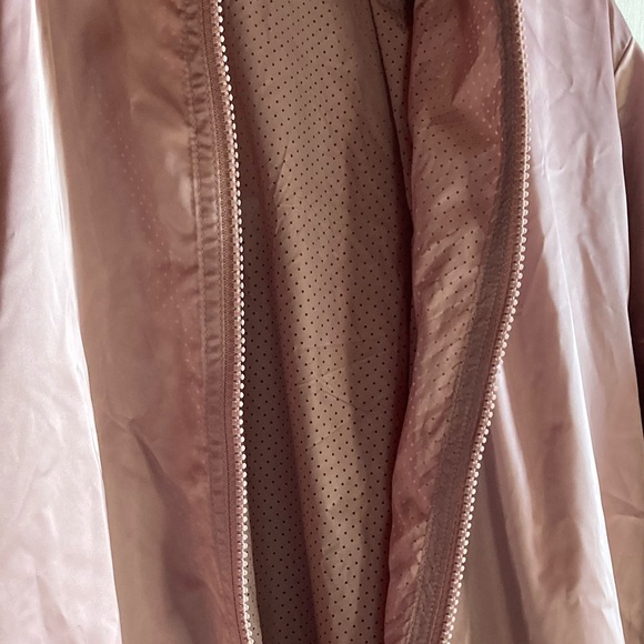 Fabletics Reversible EVA Bomber Jacket Blush Pink Lightweight Coat Size S New - Picture 5 of 9